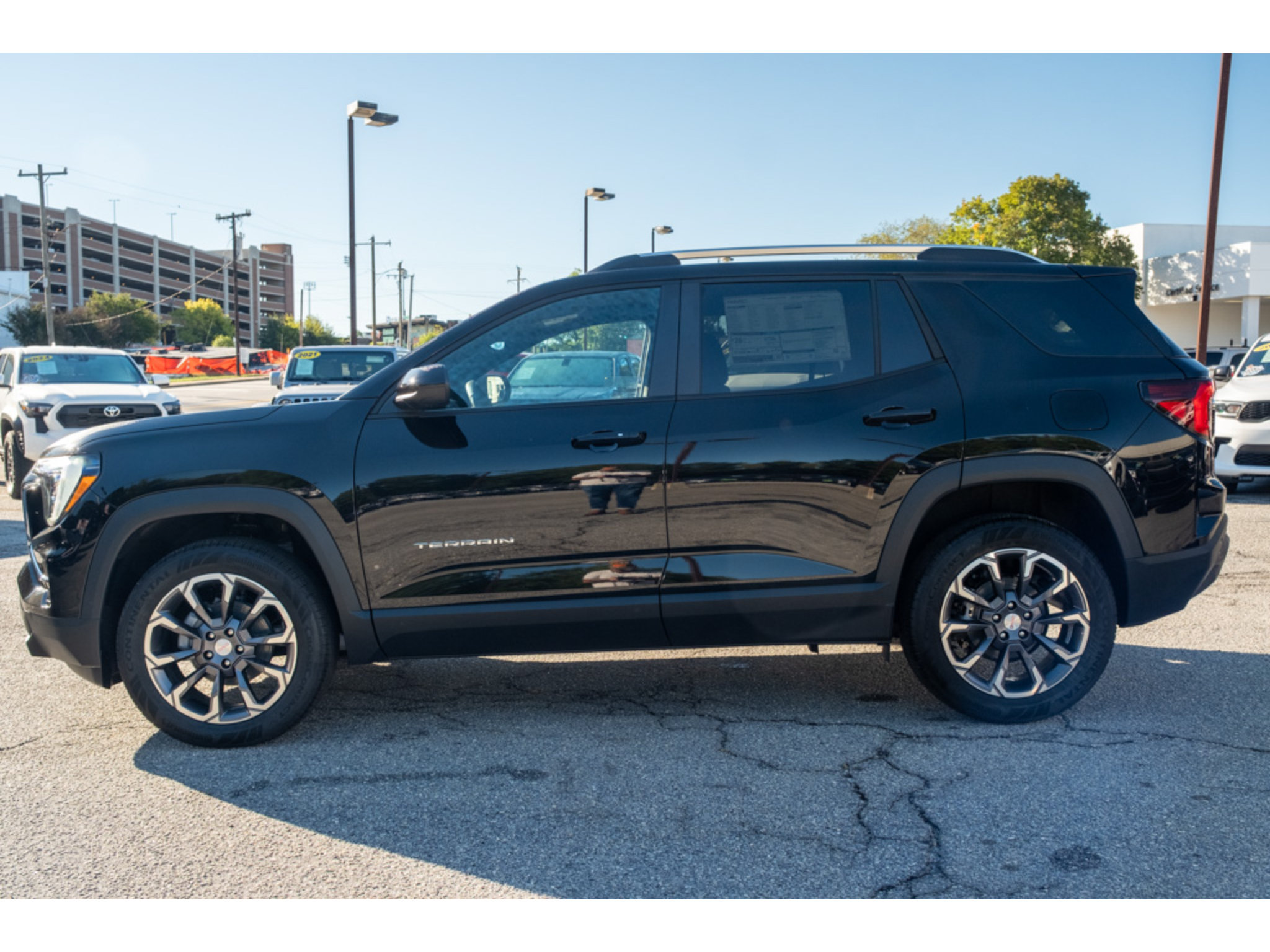 New 2027 GMC Terrain Elevation w/ Elevation Premium Package FWD image 5