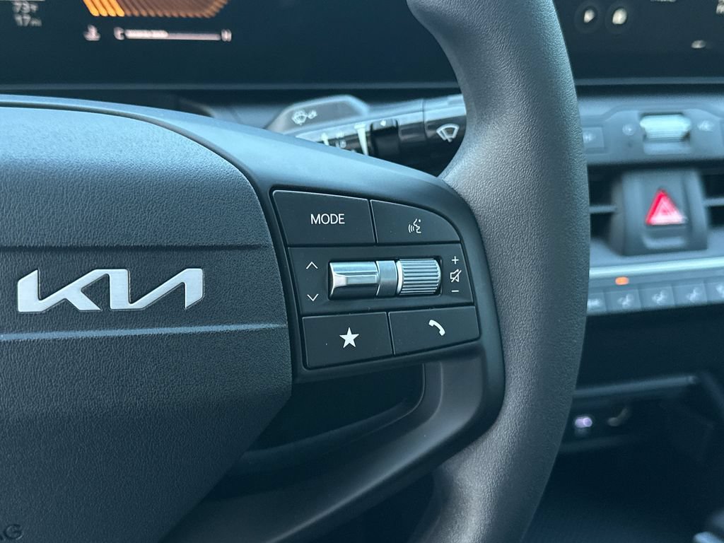 New 2026 Kia K4 FWD image 21