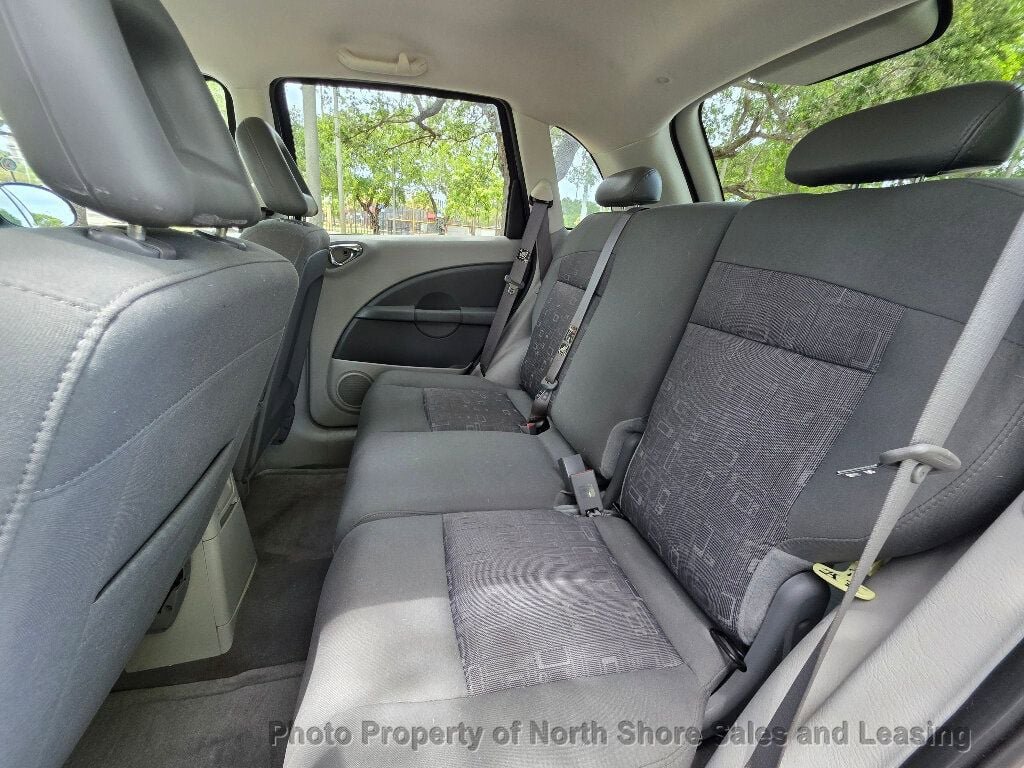 Used 2007 Chrysler PT Cruiser Touring w/ Fleet Value Group I FWD image 10