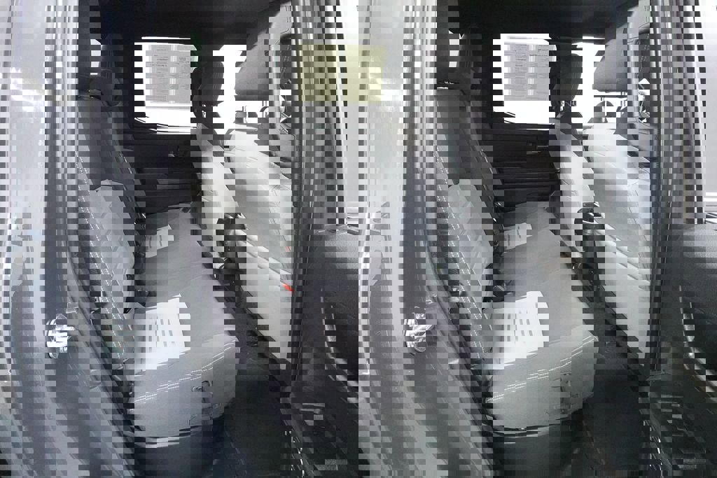 Used 2025 Toyota Tacoma TRD Off-Road image 28