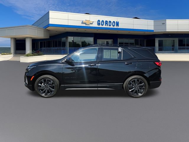 Used 2023 Chevrolet Equinox RS FWD image 2
