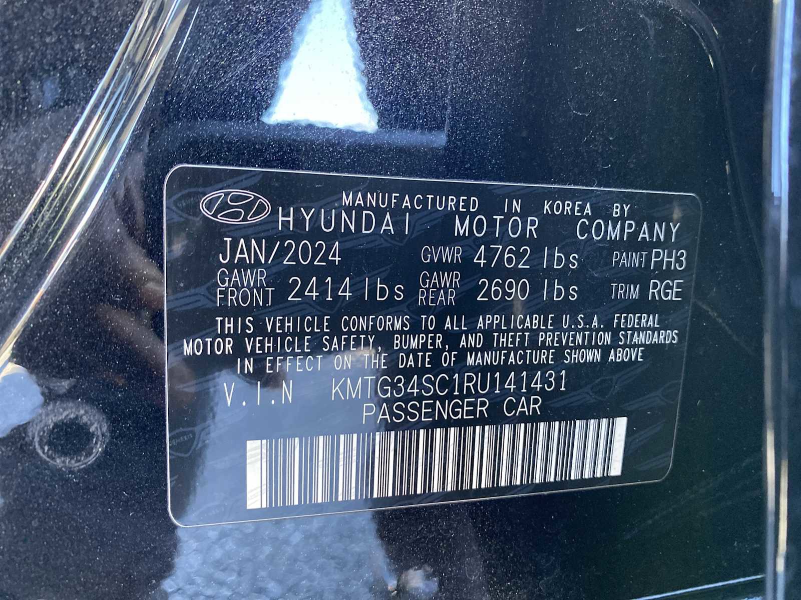 Used 2024 Genesis G70 2.5T w/ Sport Prestige Package image 32