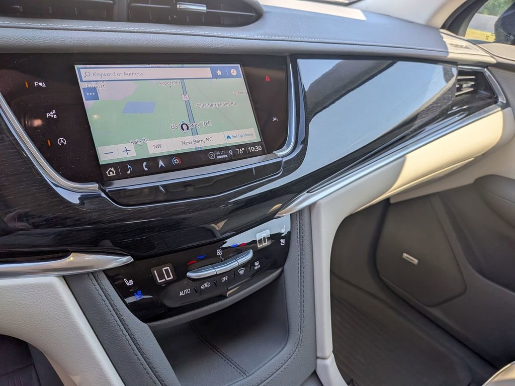 Certified 2025 Cadillac XT6 Premium Luxury w/ Technology Package image 18