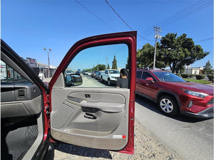 Used 2005 GMC Yukon 2WD image 36