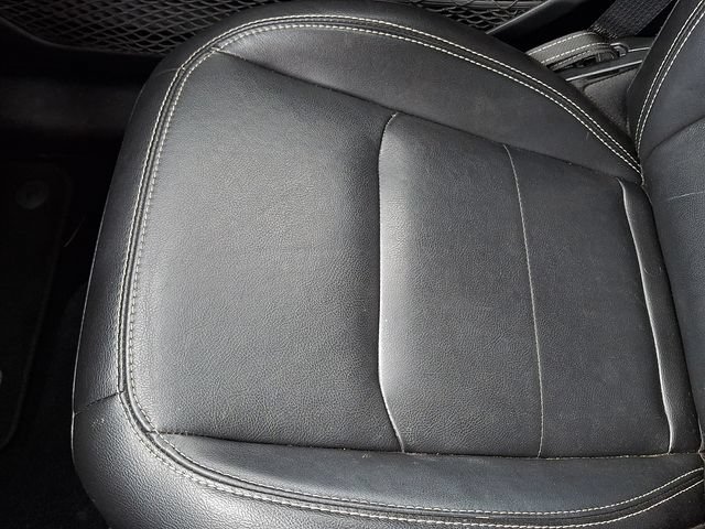 Used 2021 Jeep Wrangler Unlimited Sahara w/ Cold Weather Group AWD/4WD image 26