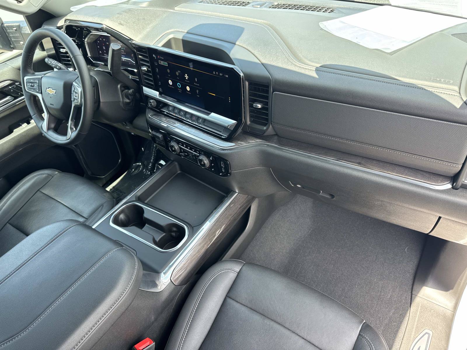 Used 2024 Chevrolet Silverado 2500 LTZ w/ LTZ Convenience Package AWD/4WD image 32