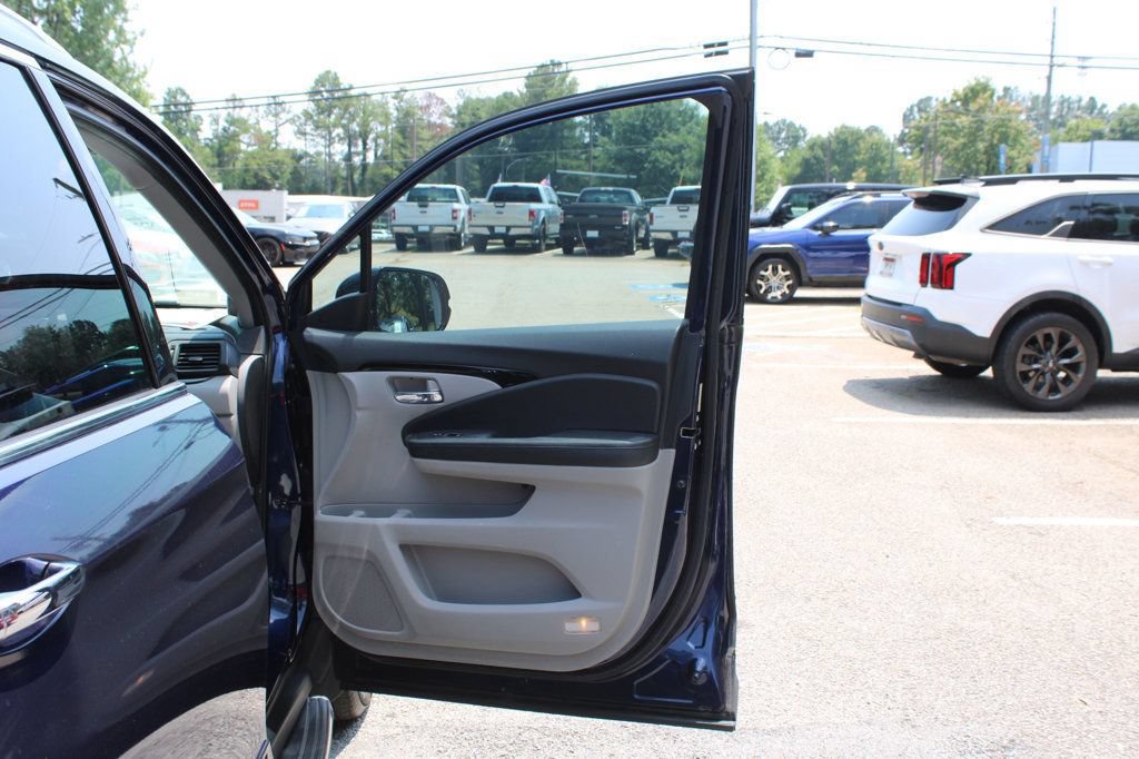 Used 2016 Honda Pilot Elite image 32