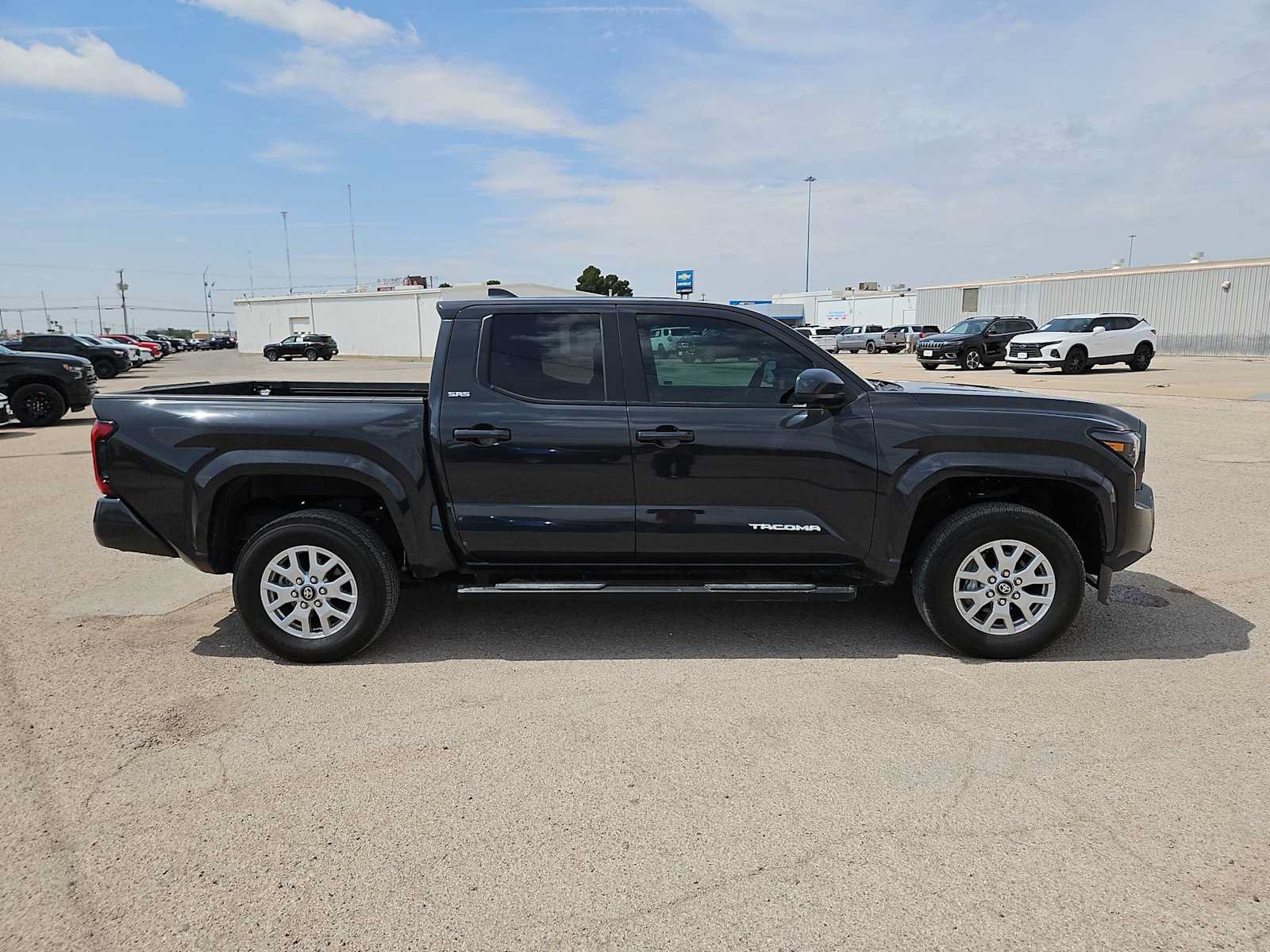 Used 2025 Toyota Tacoma 4x4 Double Cab image 9