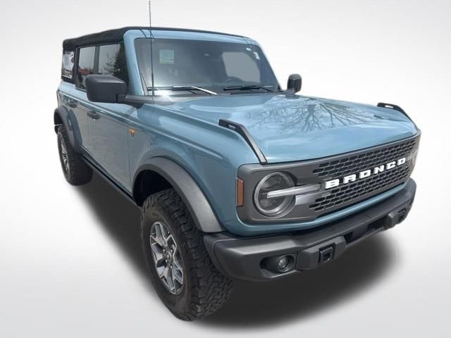 Used 2022 Ford Bronco Badlands image 7