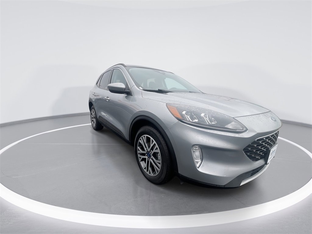 Used 2021 Ford Escape SEL image 2