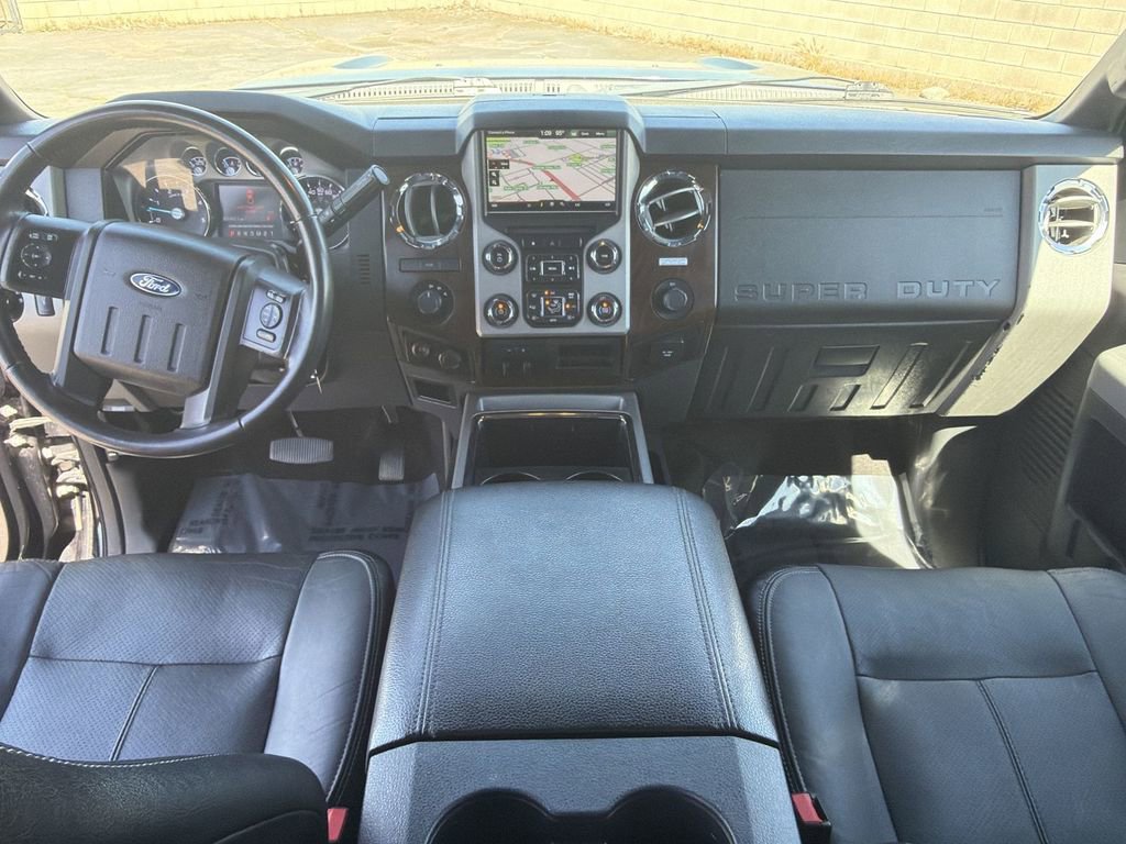 Used 2016 Ford F350 Lariat w/ Lariat Interior Package image 20