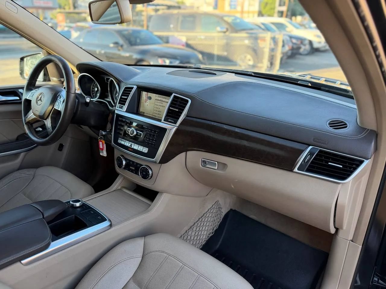 Used 2014 Mercedes-Benz GL 350 BlueTEC 4MATIC image 45