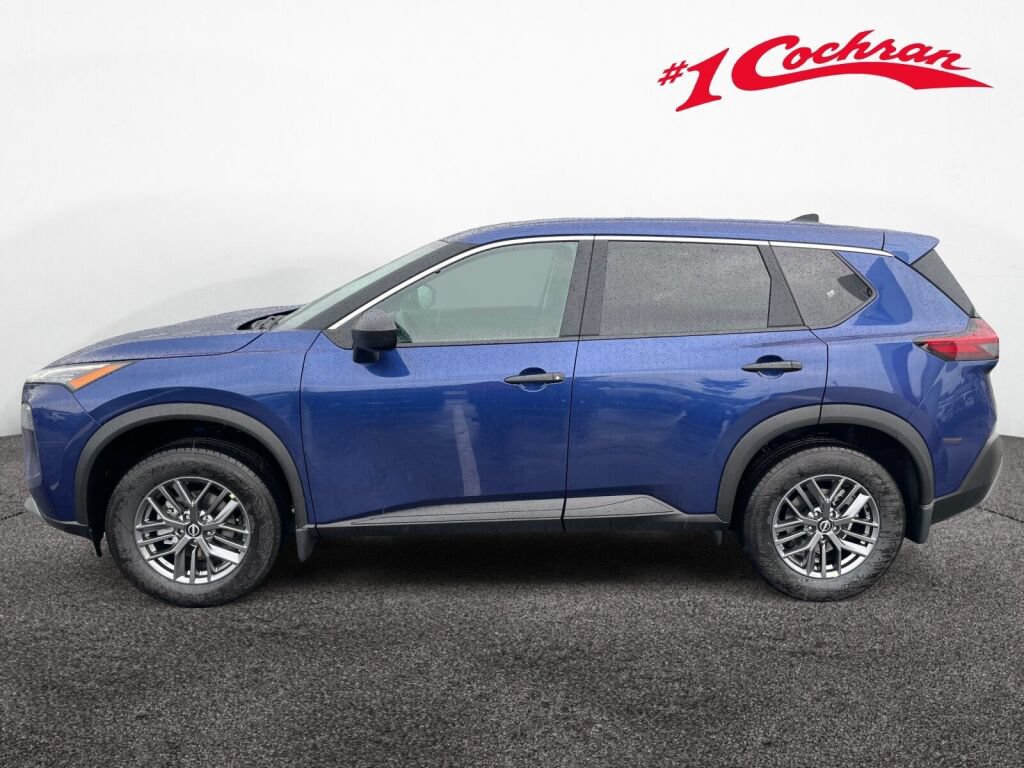 Used 2023 Nissan Rogue S AWD/4WD image 4