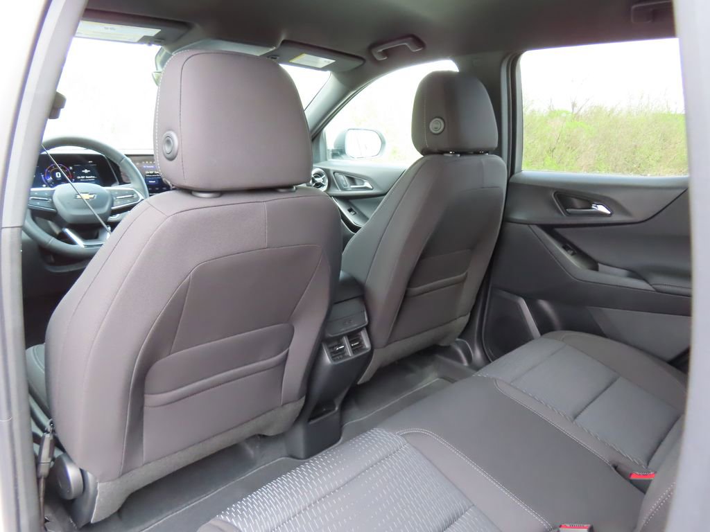 New 2026 Chevrolet Equinox LT AWD/4WD image 22