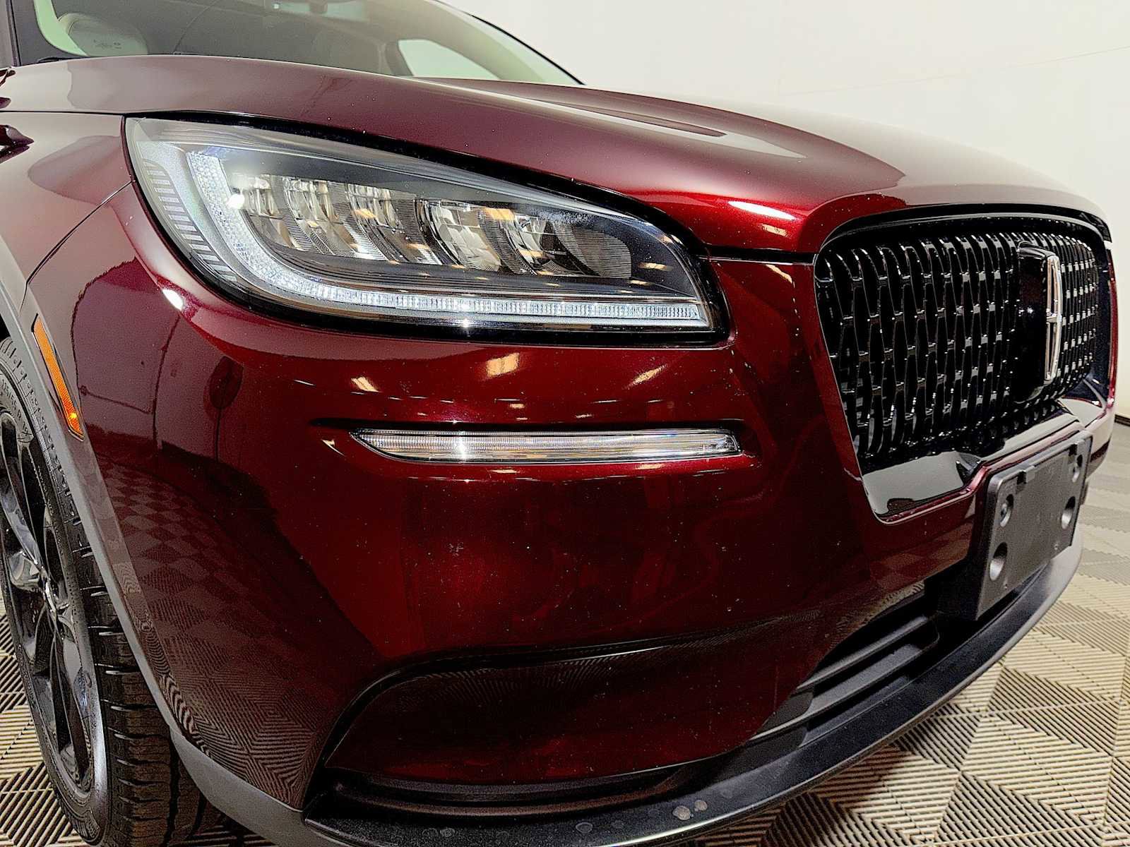 Used 2020 Lincoln Corsair AWD w/ Premium Package image 25