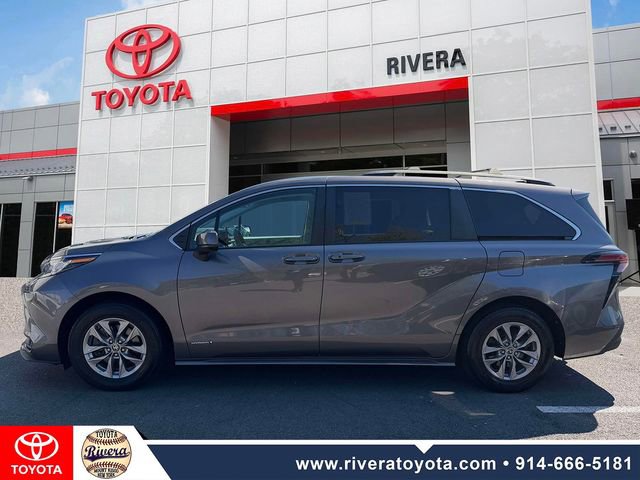 Used 2021 Toyota Sienna LE AWD/4WD image 8