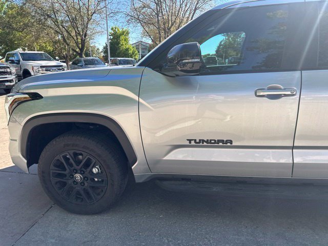 Used 2026 Toyota Tundra Limited AWD/4WD image 17