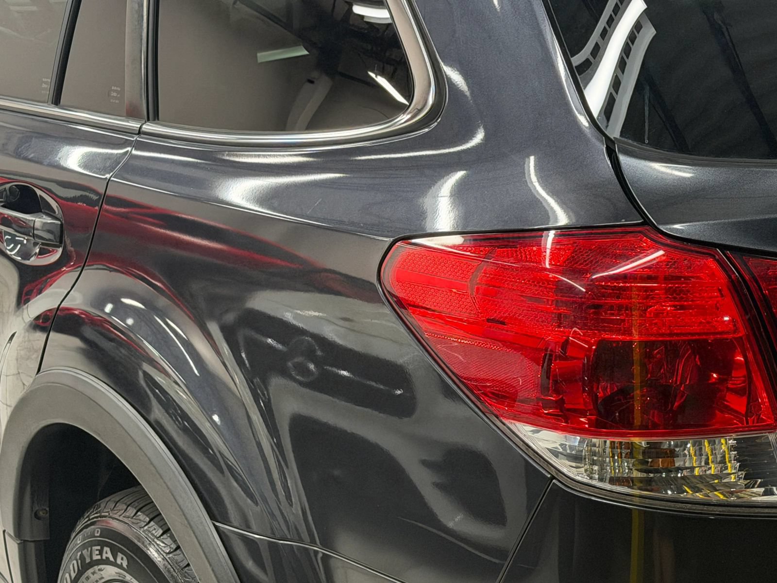 Used 2012 Subaru Outback 2.5i Premium AWD/4WD image 12