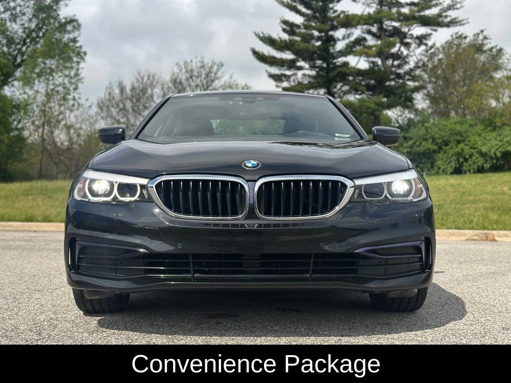 Used 2019 BMW 530i xDrive w/ Convenience Package AWD/4WD image 2