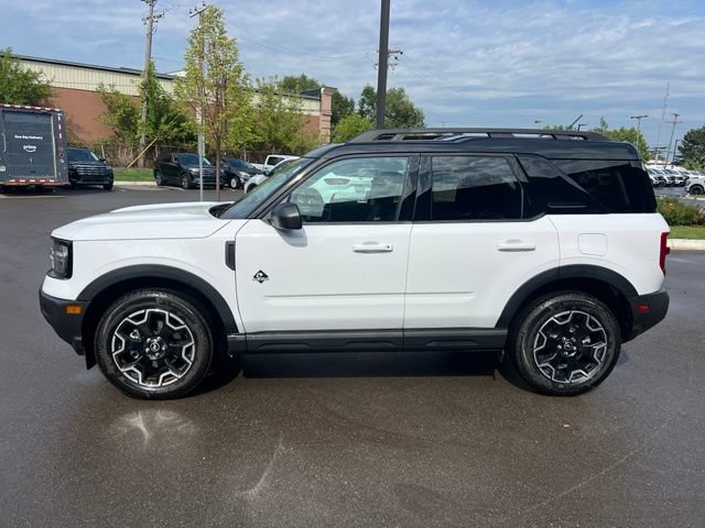 Used 2025 Ford Bronco Sport Outer Banks AWD/4WD image 8