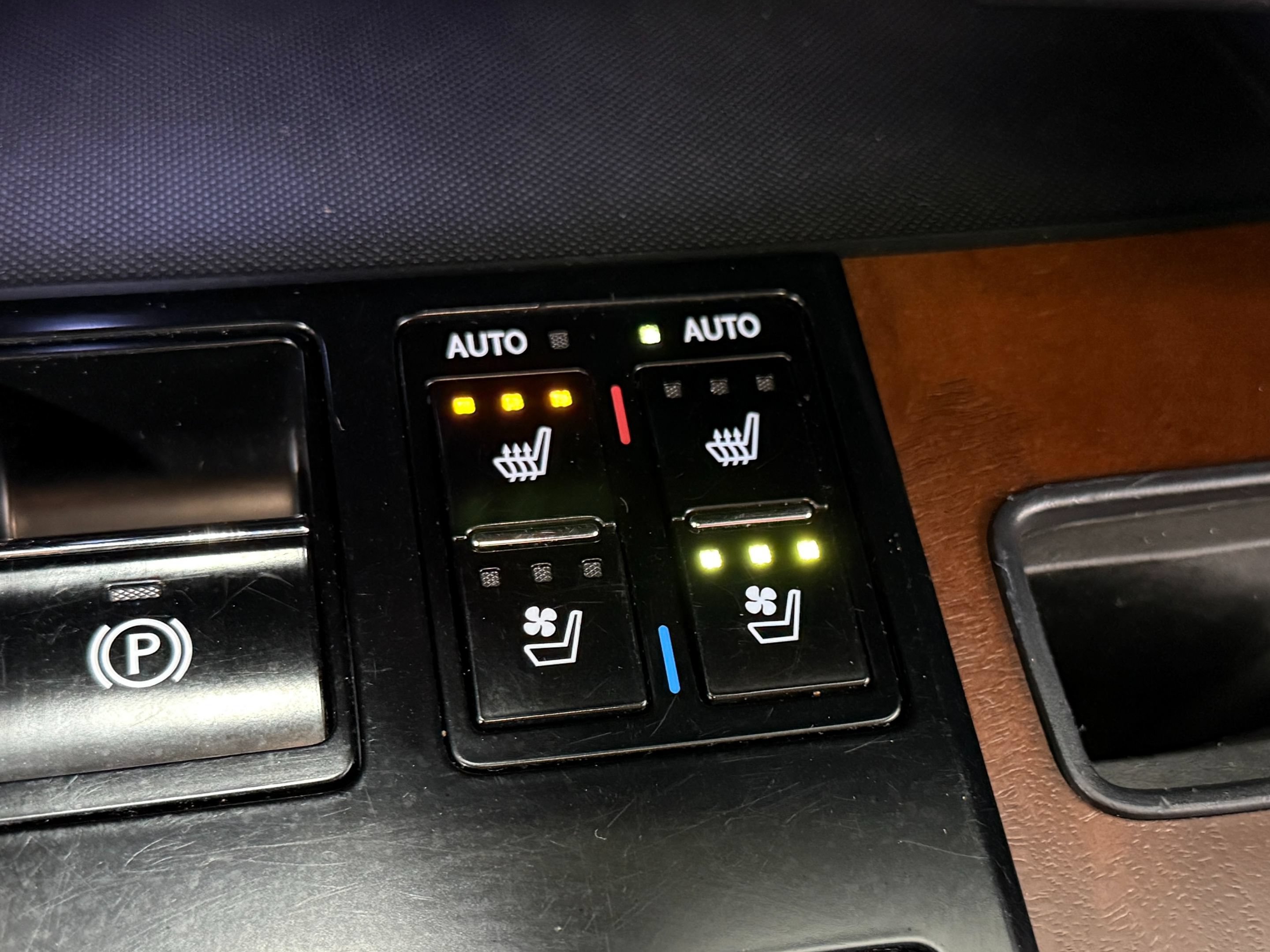 Used 2021 Lexus RX 350L Premium AWD/4WD image 25