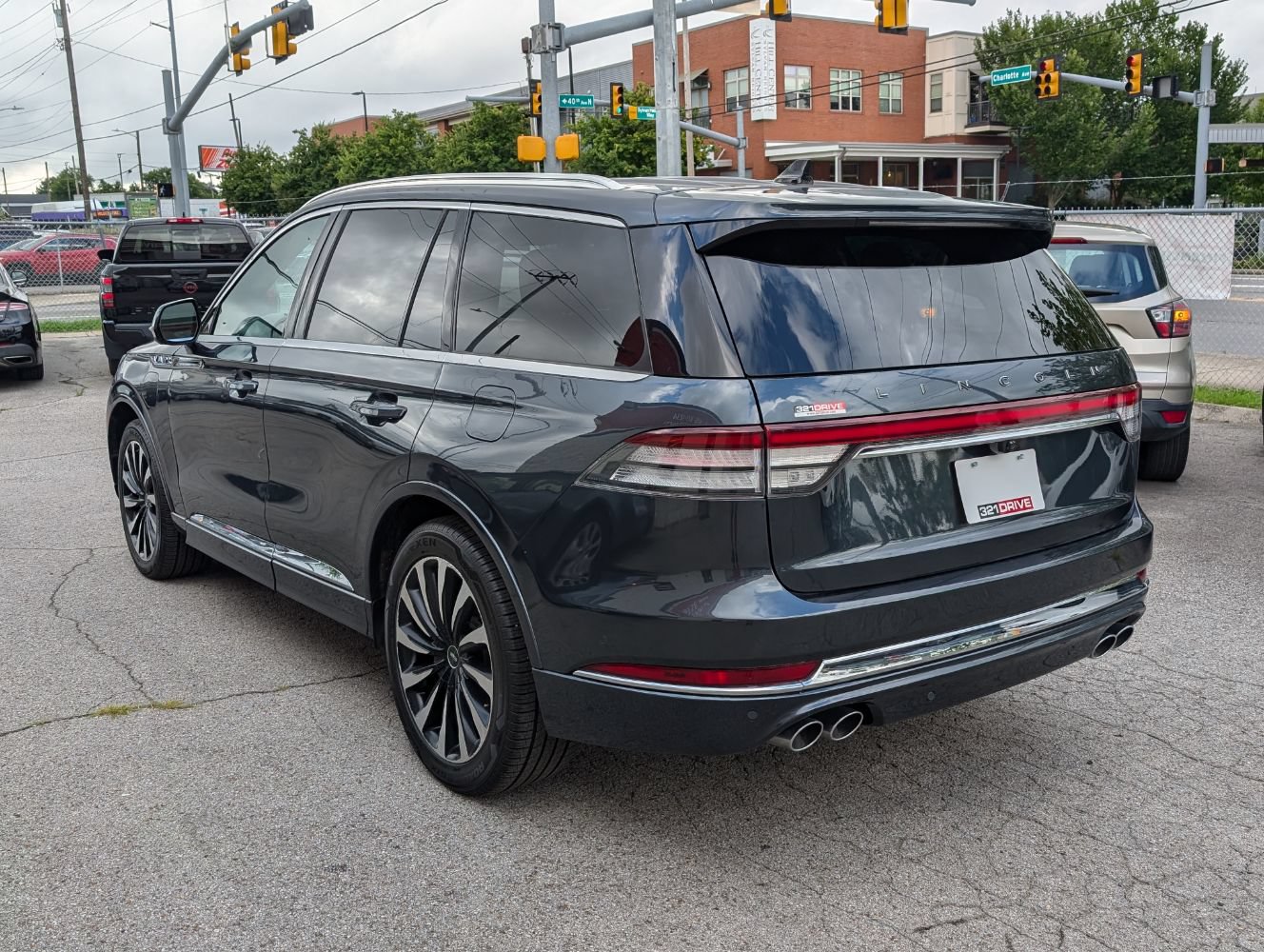 Used 2021 Lincoln Aviator Black Label Grand Touring AWD/4WD image 8