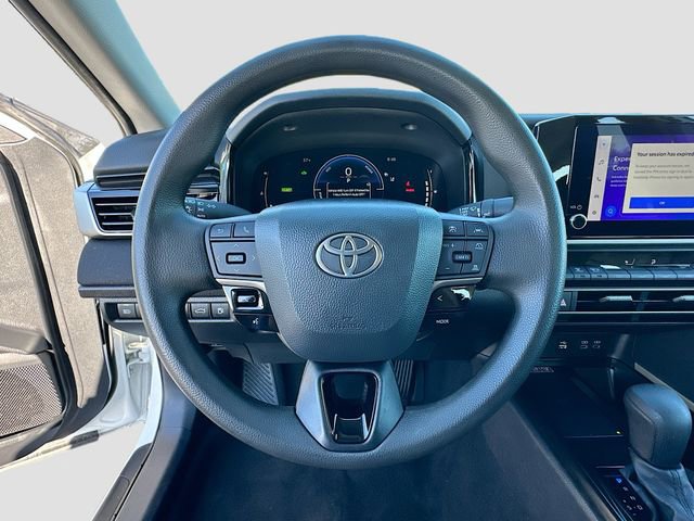 Used 2025 Toyota Camry LE FWD image 11