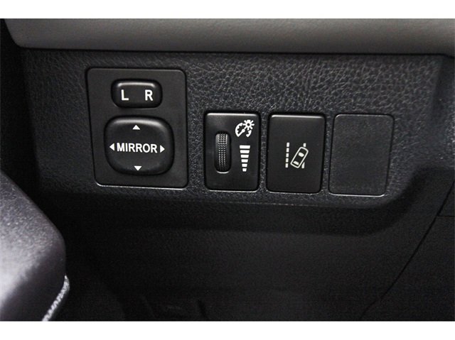 Used 2018 Toyota RAV4 XLE w/ Plus Extra Value Package image 20