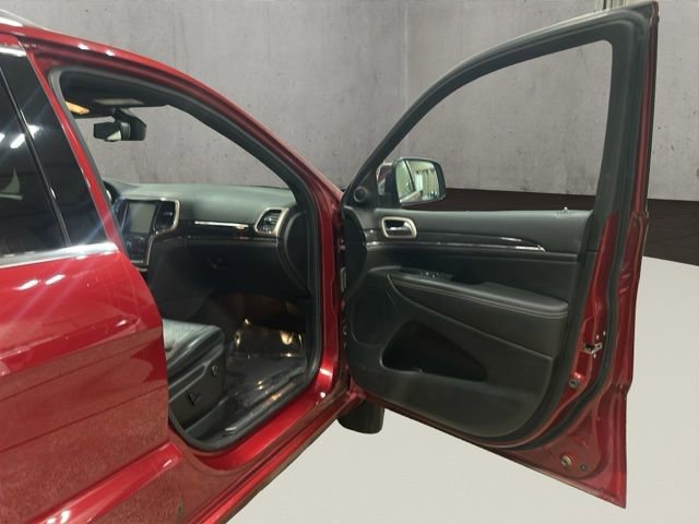 Used 2014 Jeep Grand Cherokee Overland image 20