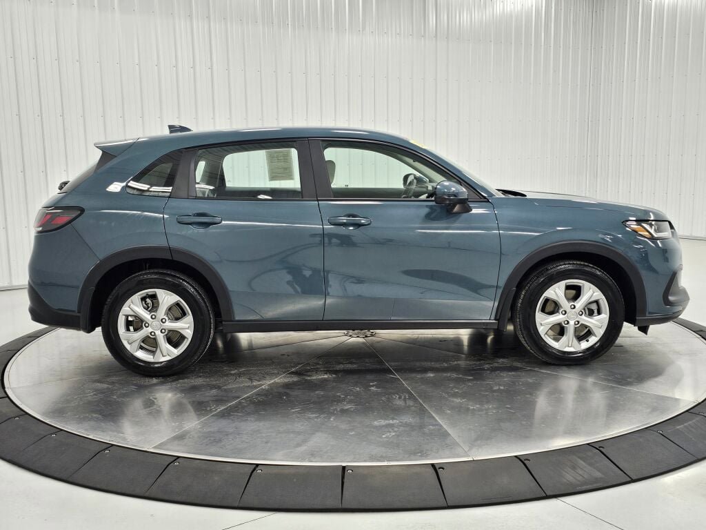Certified 2025 Honda HR-V LX image 6