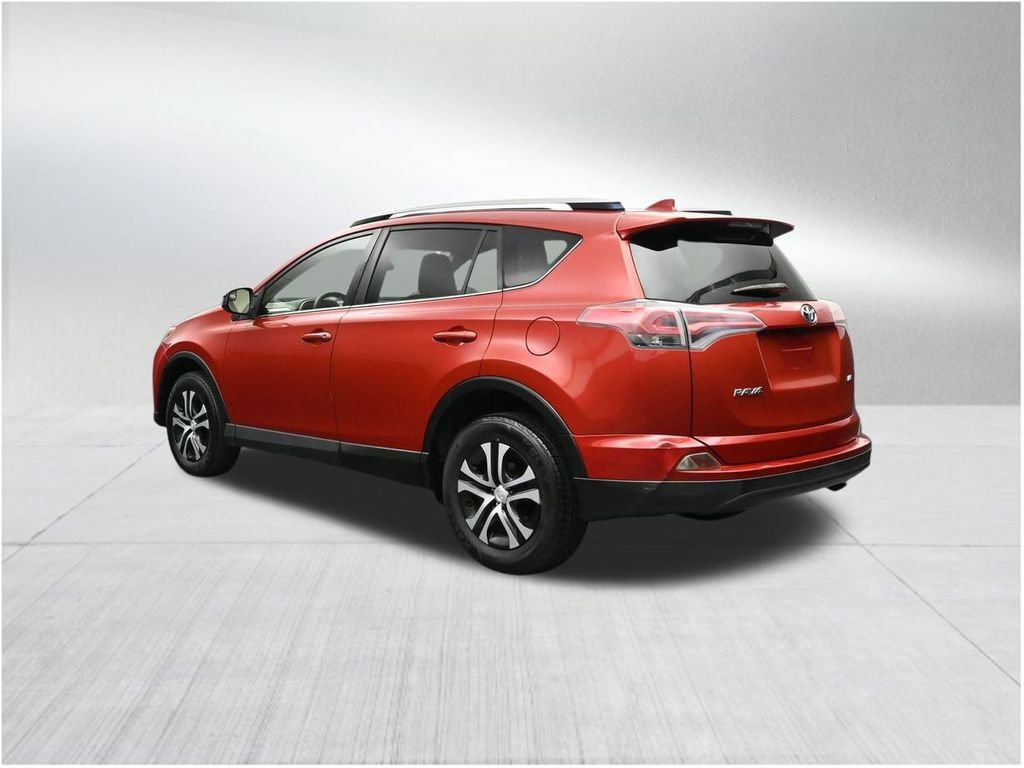 Used 2016 Toyota RAV4 LE image 3