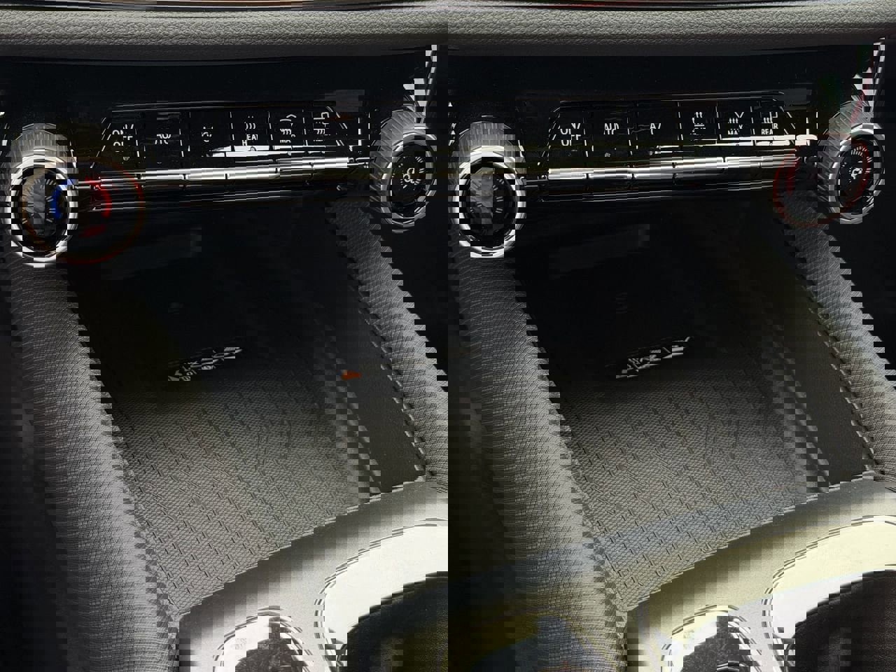 New 2026 Chevrolet Equinox EV RS image 17