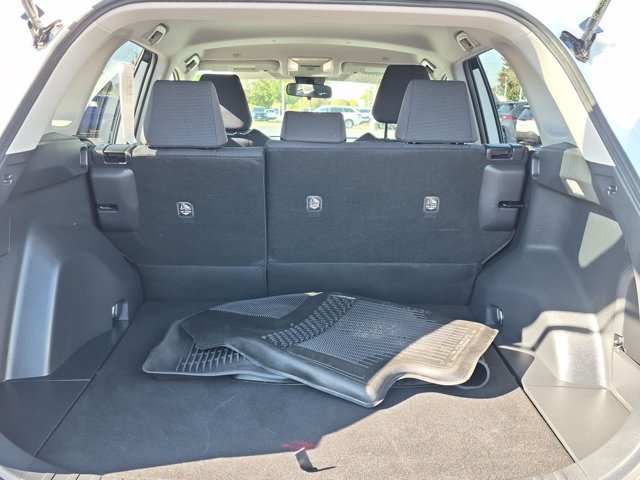 Certified 2024 Toyota RAV4 LE AWD/4WD image 17