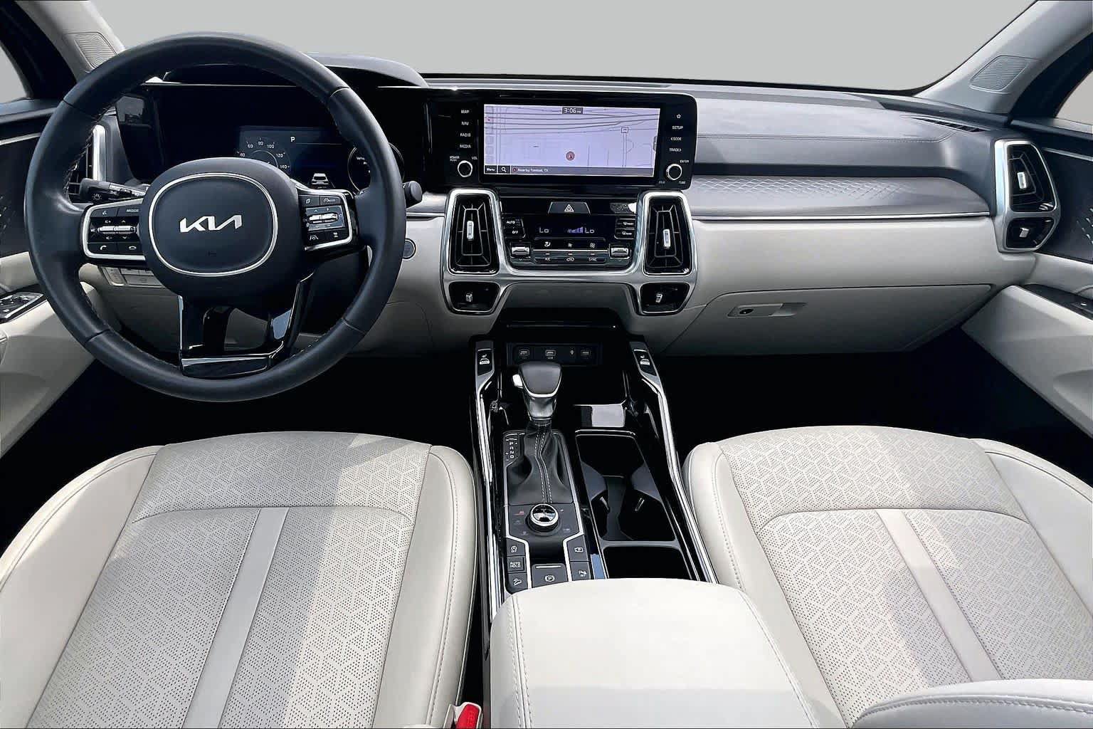 Certified 2023 Kia Sorento SX AWD/4WD image 14
