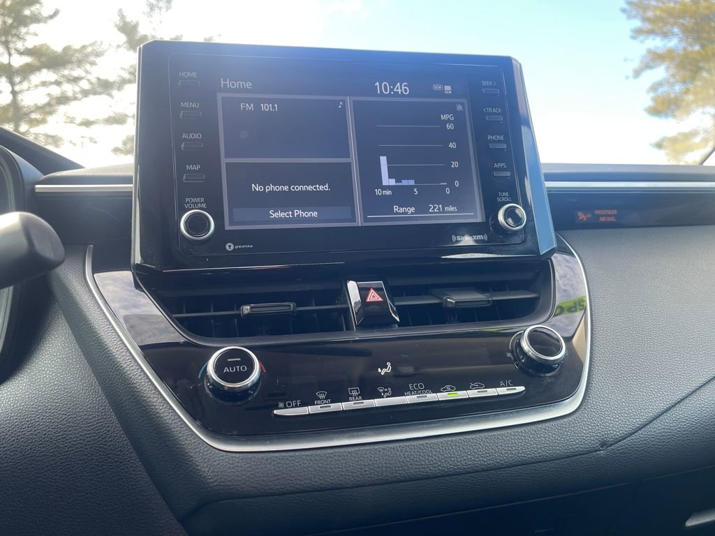 Used 2022 Toyota Corolla LE image 21