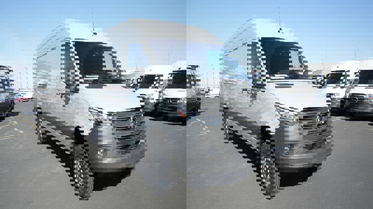 New 2026 Mercedes-Benz Sprinter 2500 image 3