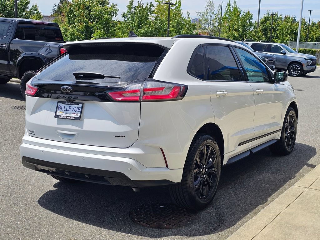 Used 2024 Ford Edge SE w/ Black Appearance Package AWD/4WD image 5