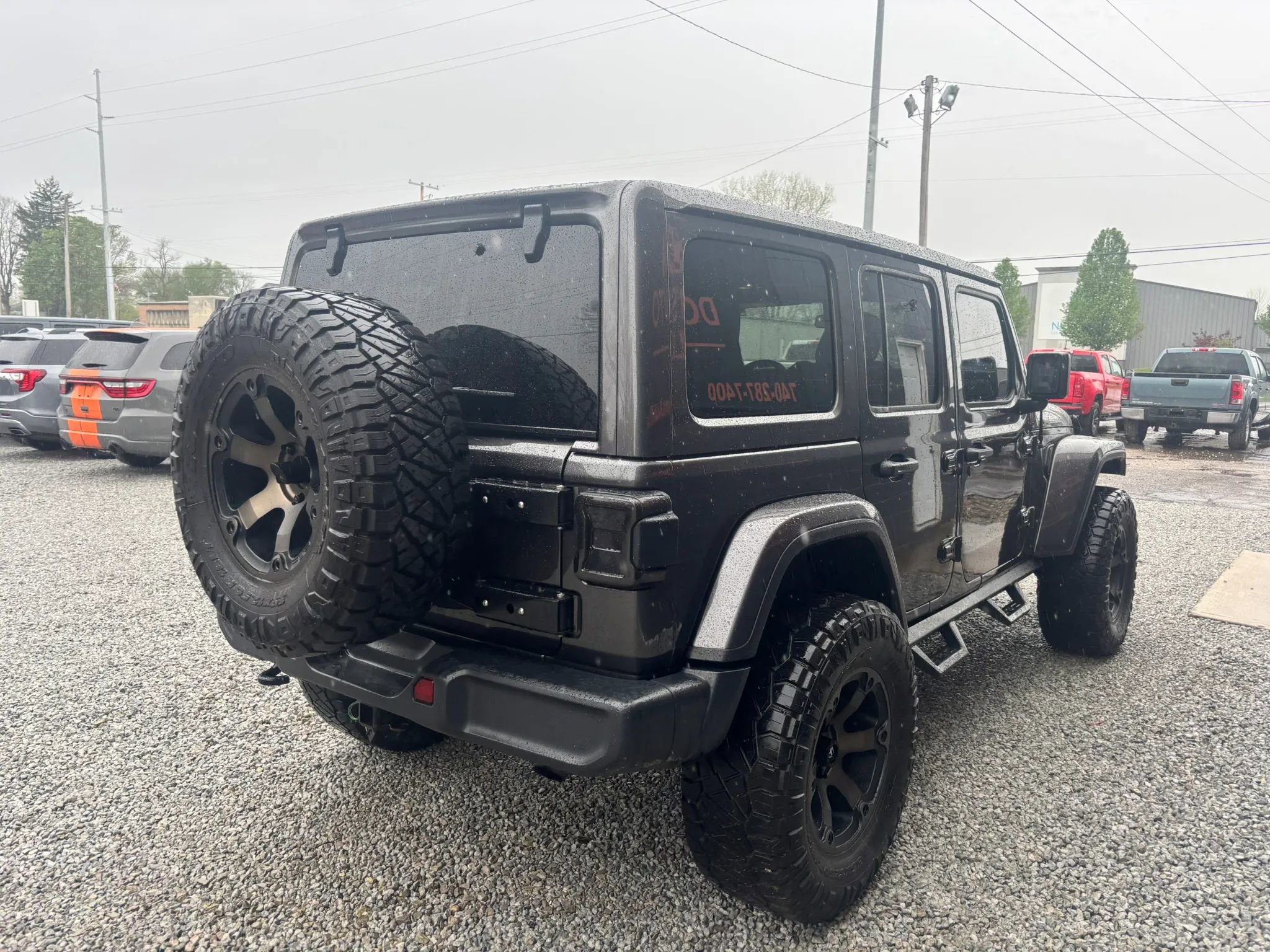 Used 2019 Jeep Wrangler Unlimited Sahara AWD/4WD image 6