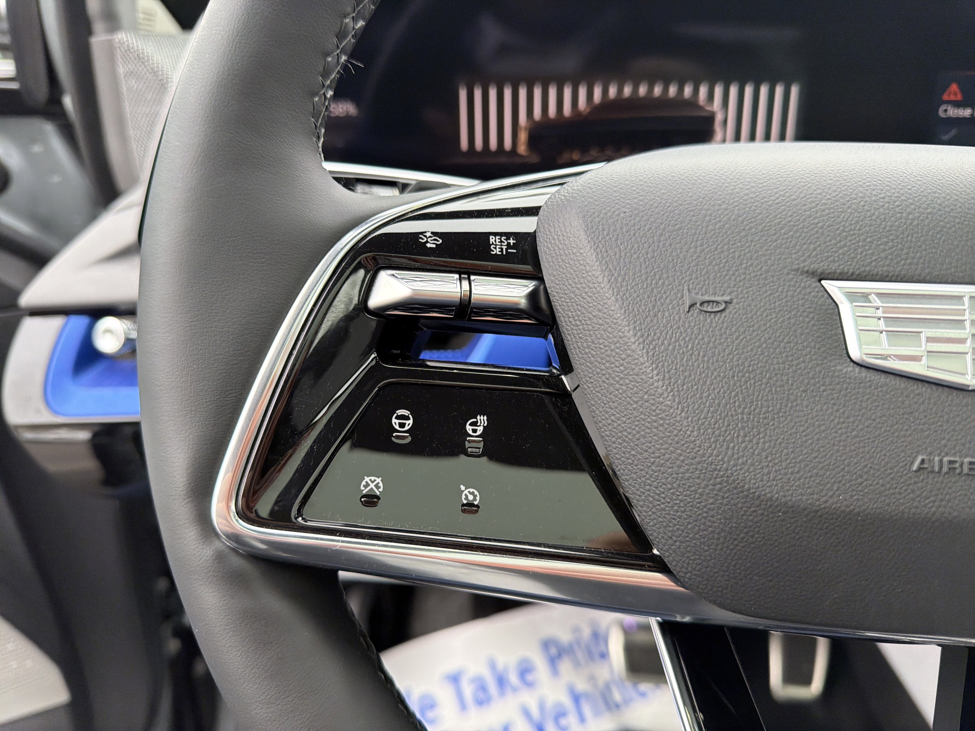 Certified 2025 Cadillac Optiq Luxury 1 w/ LPO, Floor Liner Package image 12