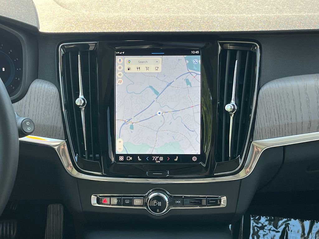 Certified 2024 Volvo V90 B6 Cross Country Plus image 21