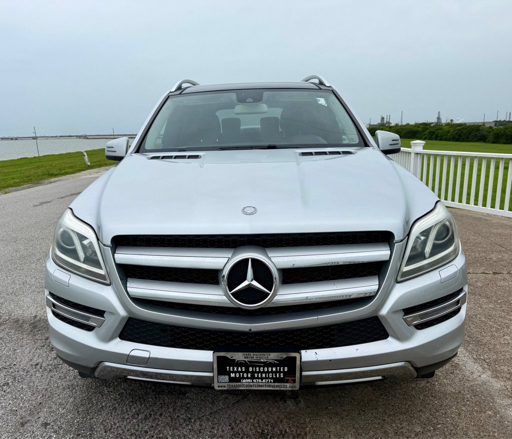 Used 2016 Mercedes-Benz GL 450 4MATIC image 2
