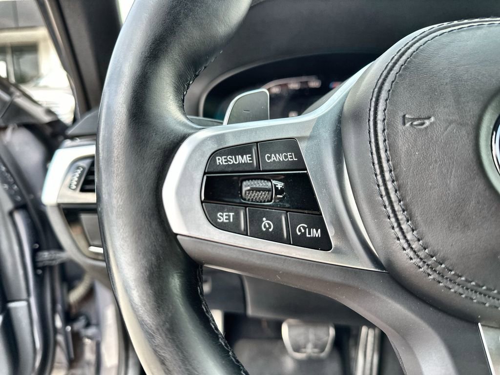 Used 2023 BMW M550i xDrive w/ Executive Package image 31