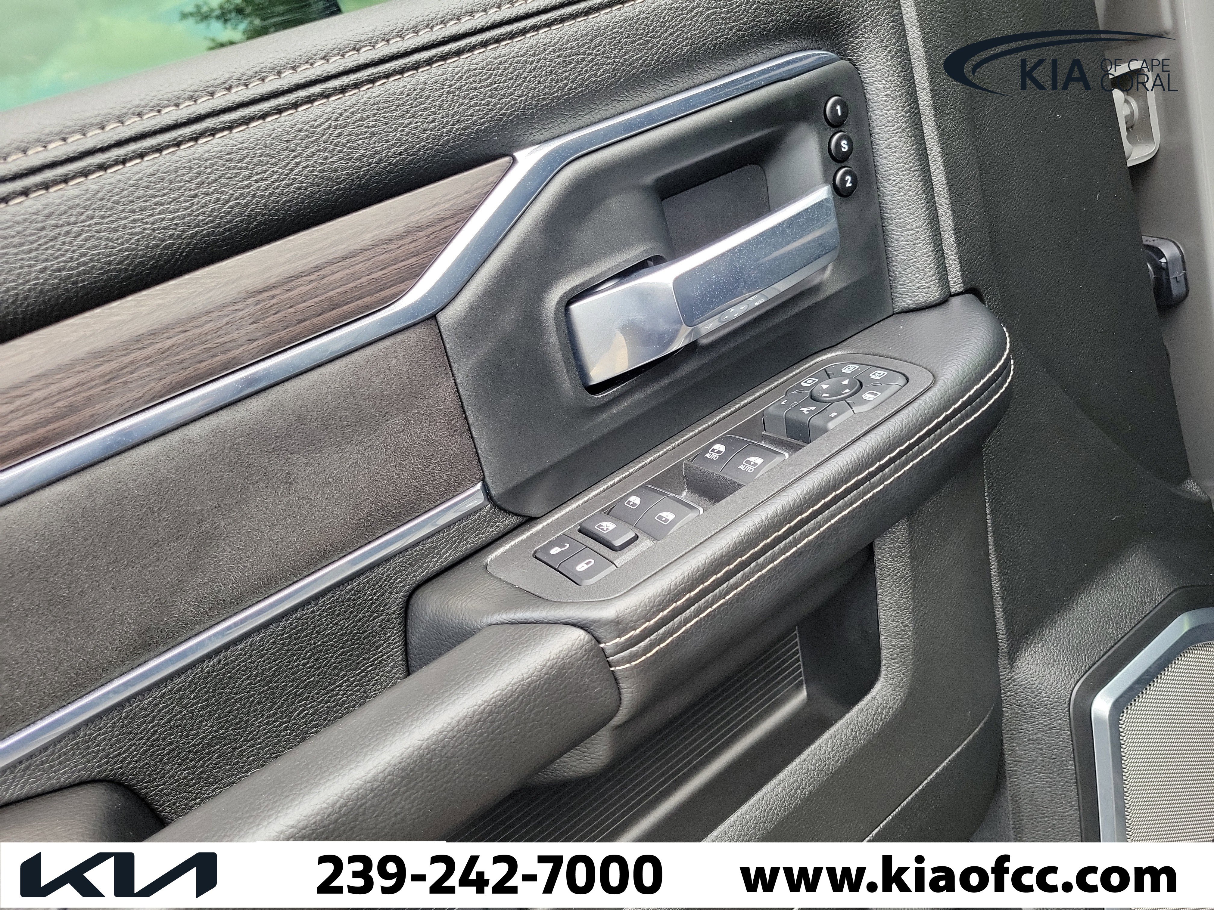 Used 2026 RAM 2500 Laramie AWD/4WD image 27
