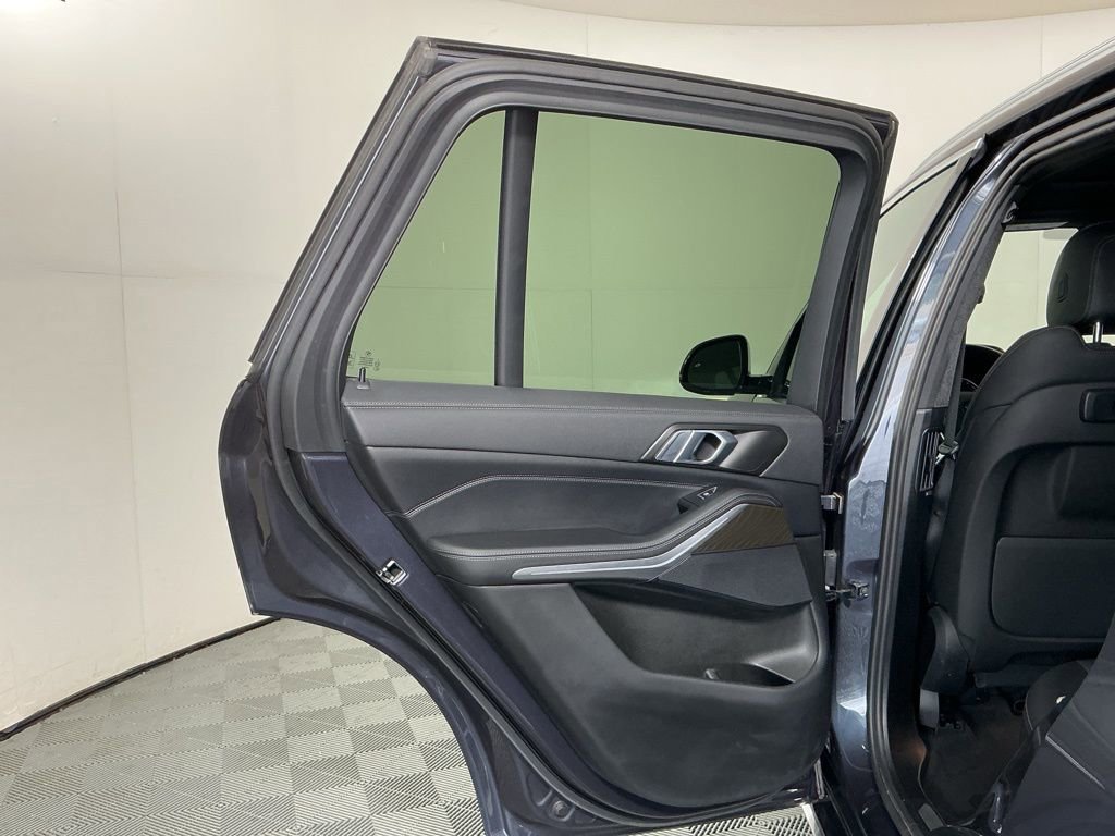Certified 2022 BMW X5 xDrive40i w/ Premium Package image 24