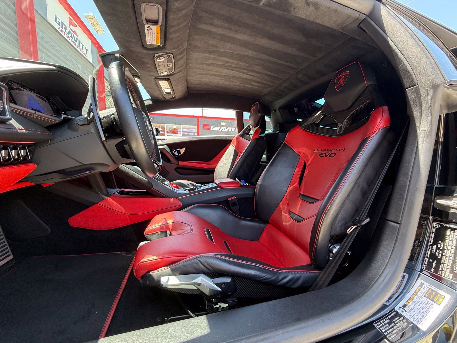 Used 2021 Lamborghini Huracan EVO RWD image 24