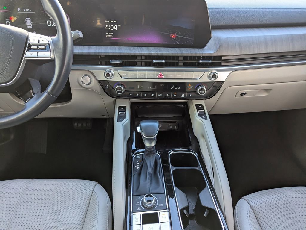 Certified 2023 Kia Telluride EX w/ EX Captain's Chair Package image 13