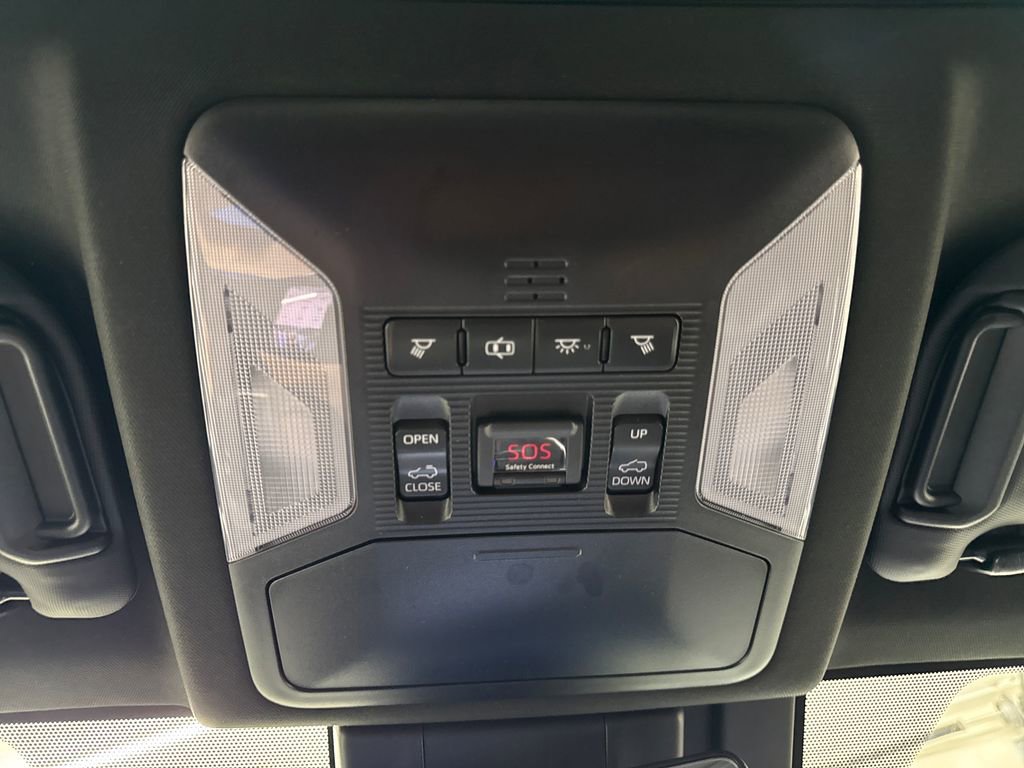 Used 2019 Toyota RAV4 XSE w/ XSE Weather Package AWD/4WD image 21