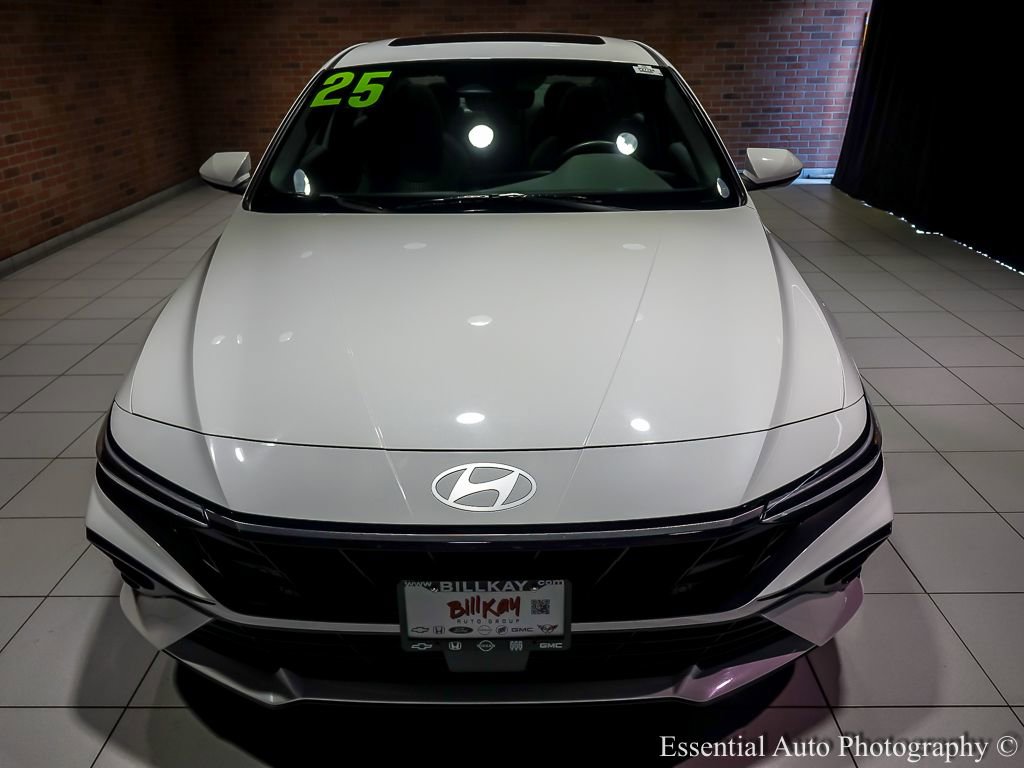 Used 2025 Hyundai Elantra SEL image 10