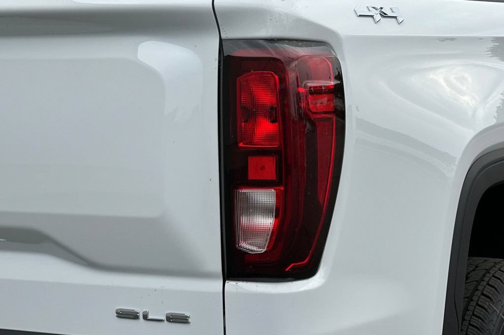 New 2026 GMC Sierra 1500 SLE w/ Preferred Package AWD/4WD image 22