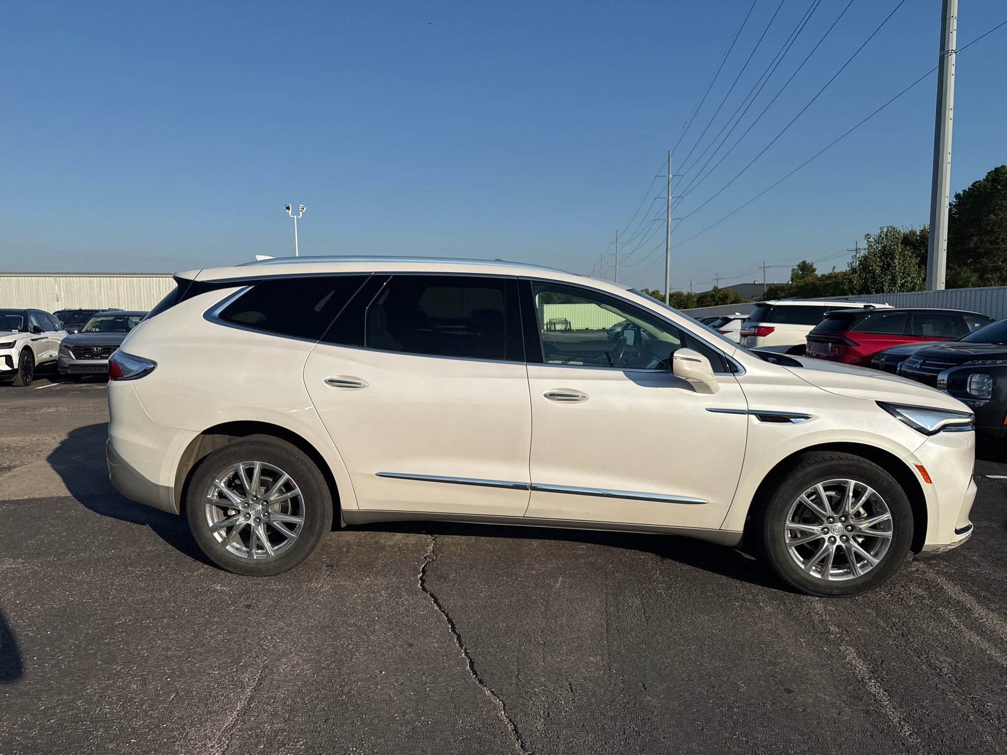 Used 2022 Buick Enclave Premium w/ Experience Buick Package image 7